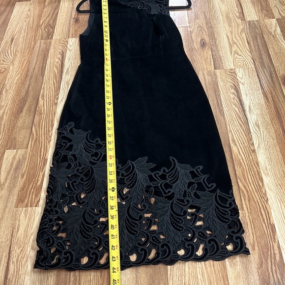 Alice + Olivia Embroidered Lace and Velvet Dress Size 6 - Picture 5 of 16